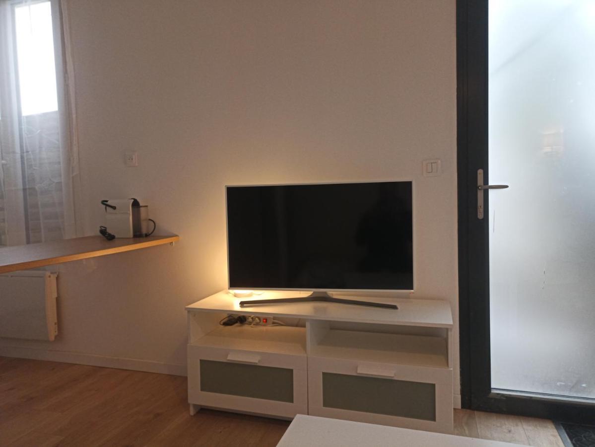 Studio Cosy Avec Terrasse Et Jardin Apartamento Floirac  Exterior foto